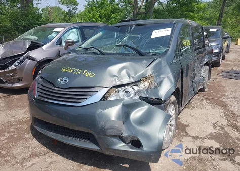 2014 Toyota Sienna Xle V6 8 Passenger from USA, damaged, VIN 5TDYK3DC5ES447110